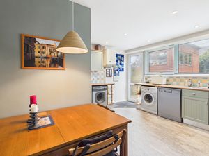 Kitchen Ground Flat- click for photo gallery